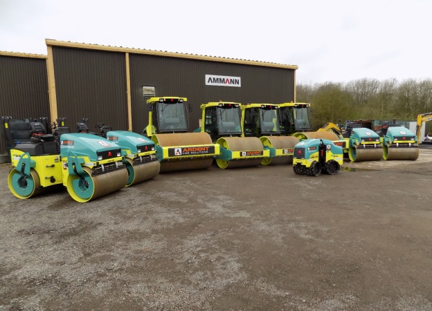 Benefits Of Hiring A Roller From A Plant Hire Company