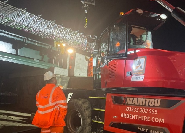 Safety That Sticks: Simple Nudges That Lift Seatbelt And Speed Compliance