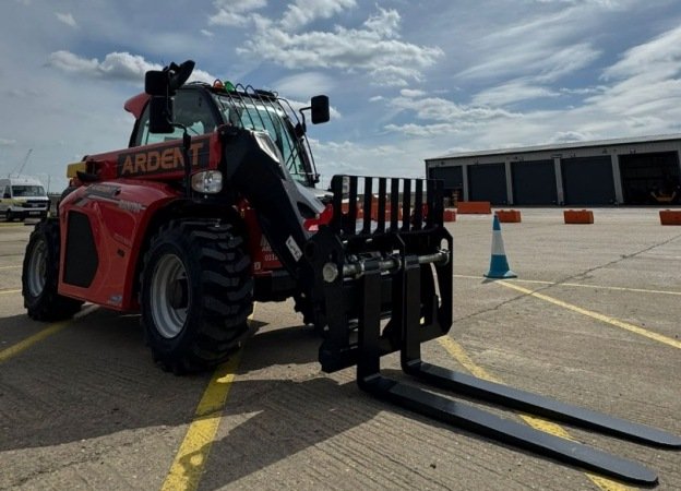 Overcoming Residential Construction Constraints - When is It Best to Use Mini Telehandler Hire?