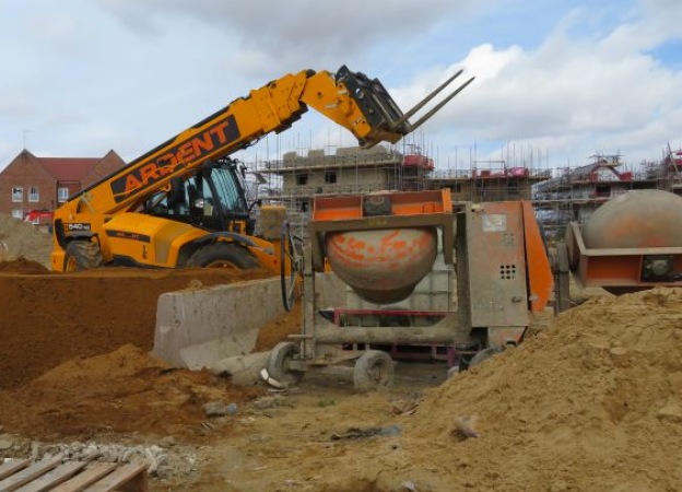 What Are the Benefits of Choosing a Used Telehandler?